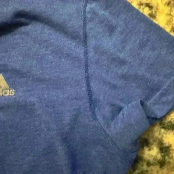 Comfy Adidas ultimate tee - Picture 4 of 7